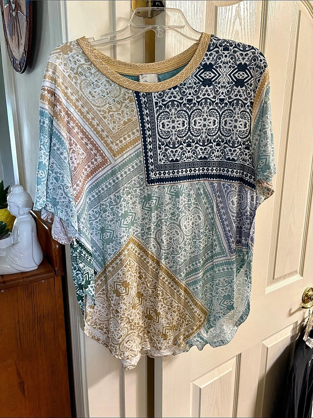 9-H15 STCL Patchwork Paisley Short Sleeve Tee Blue & Green XL Like New